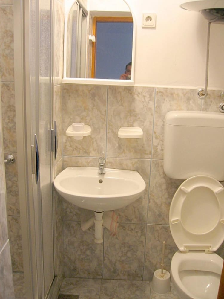 Apartment (Rose - 30 m from the beach - A4(2+1)) photo 2