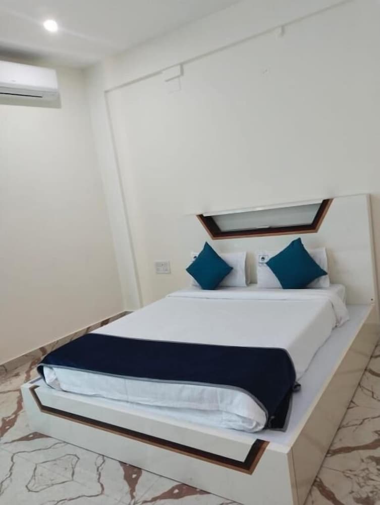 Classic Double or Twin Room - Photo 1