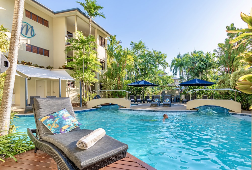 1 Bedroom Pool Entry - Photo 16