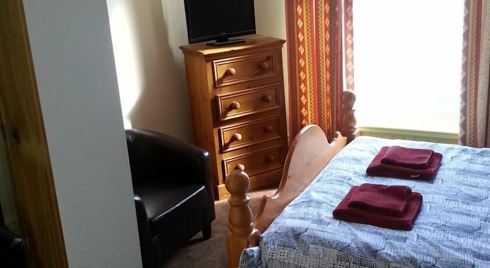 Basic Double Room, 1 Double Bed, Accessible, City View photo 2