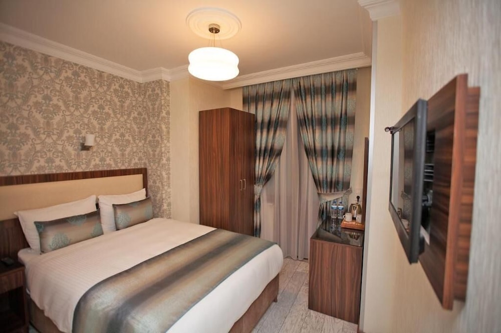 Basic Double Room Single Use photo 2