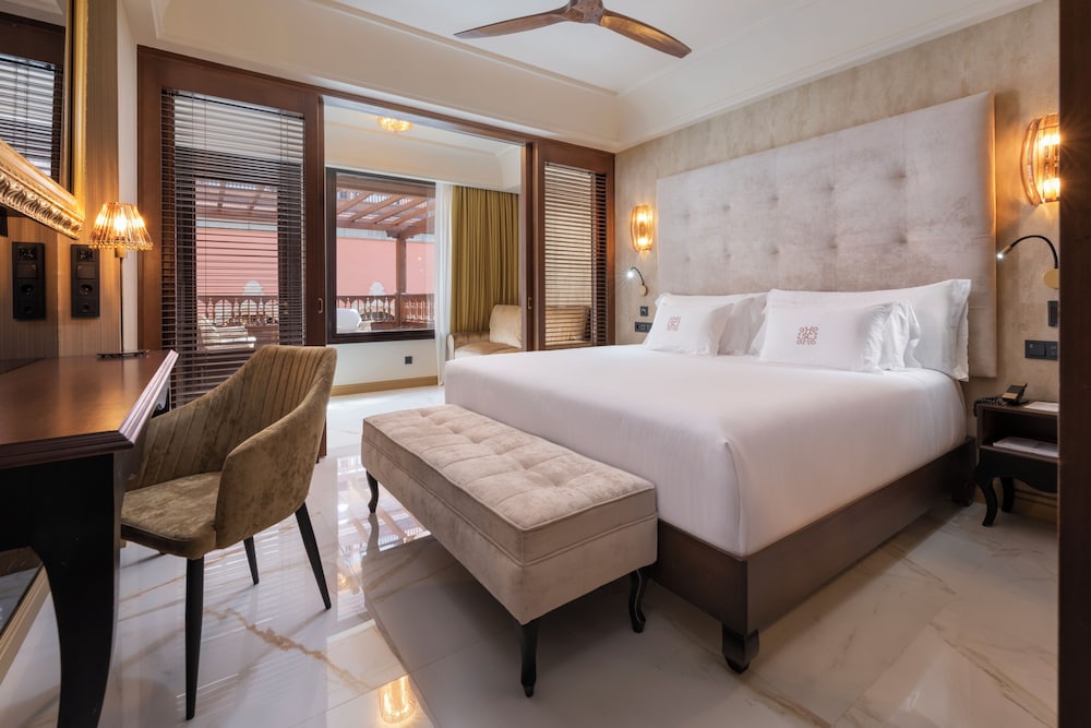 Deluxe Room (Family) thumbnail 5