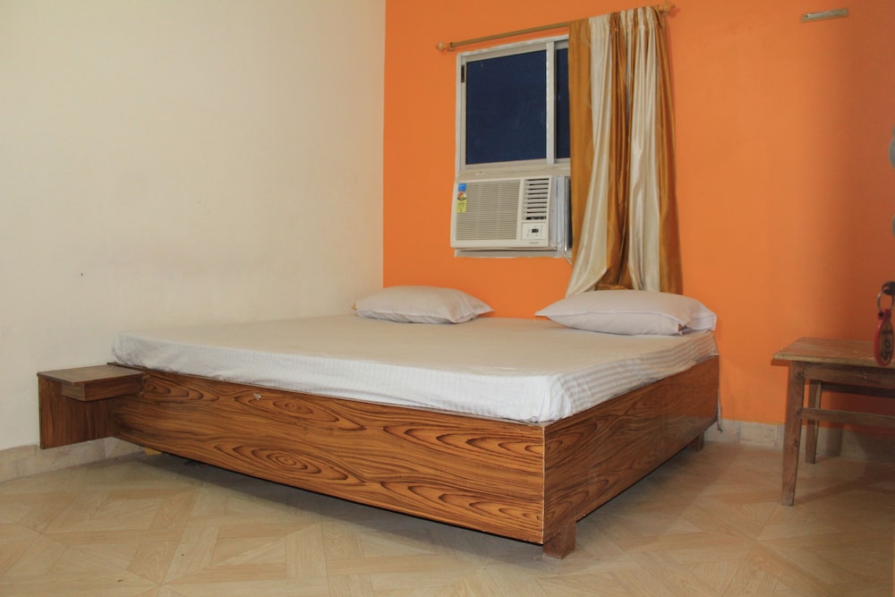 Standard Double Room, 1 King Bed photo 2