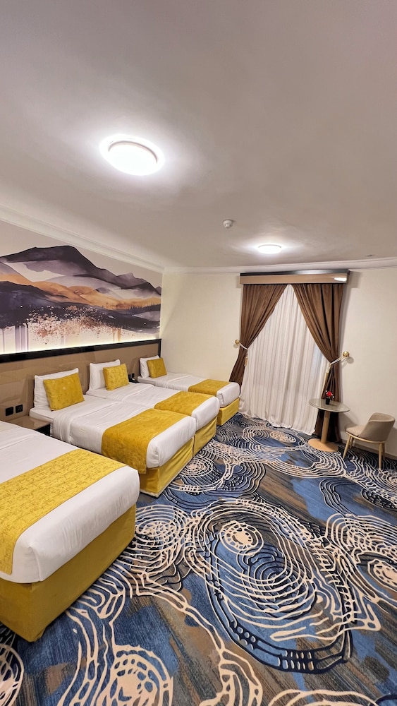 Quadruple Room, Multiple Beds photo 3