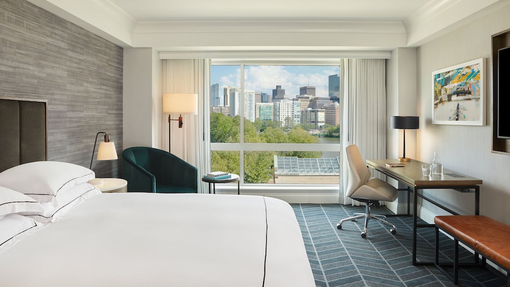 Room, 1 King Bed (Exterior View)