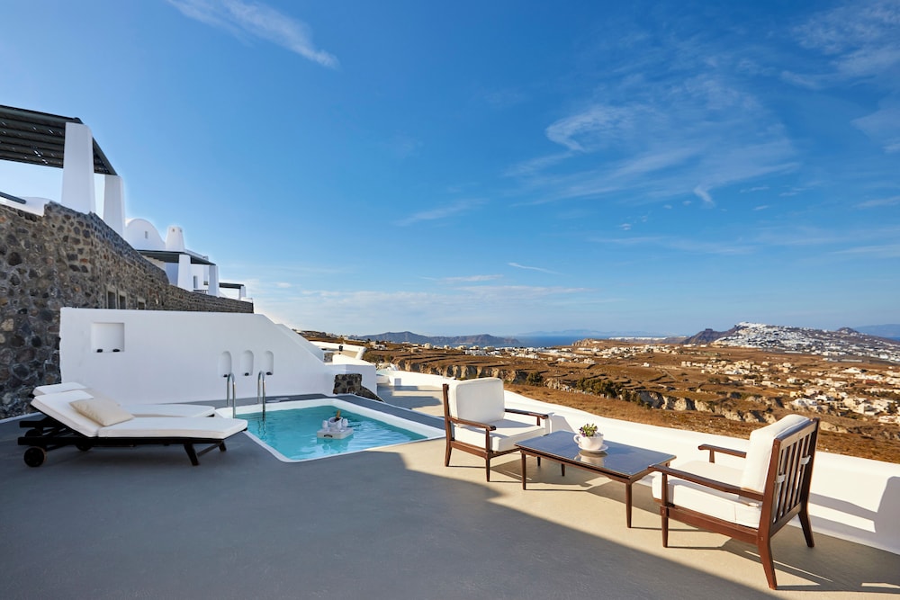 Lava Residence Suite with Heated Pool and Panoramic View