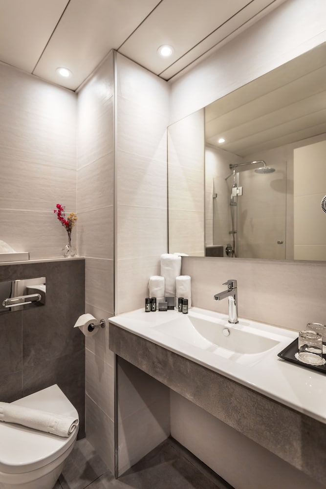 Superior Room - Photo 10