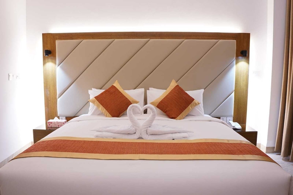 Business Room, 1 King Bed photo 2