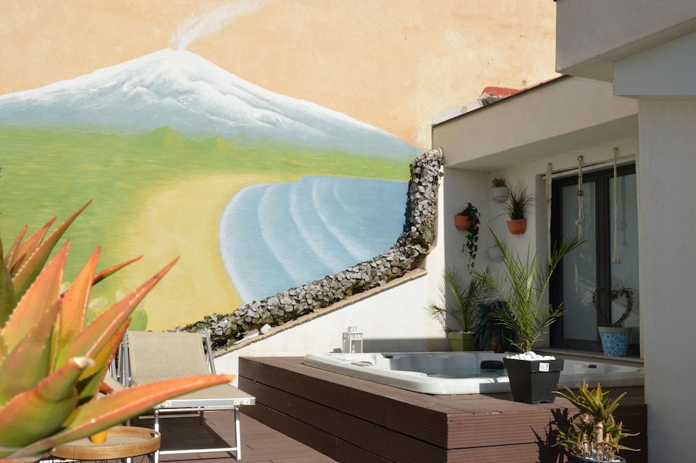 Deluxe Triple Room, Balcony photo 2