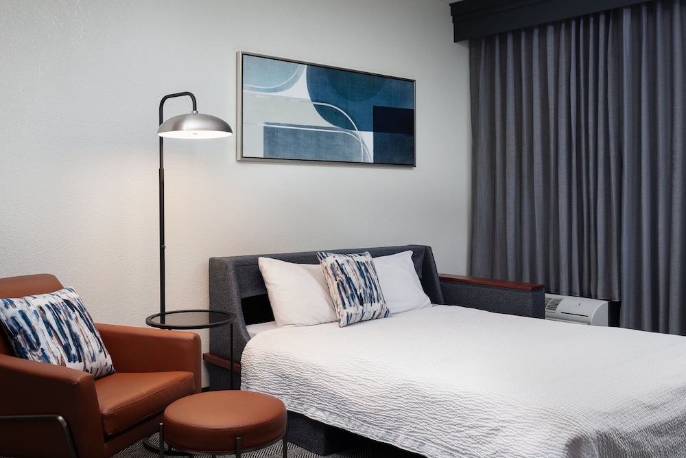 Suite, 2 Double Beds photo 2