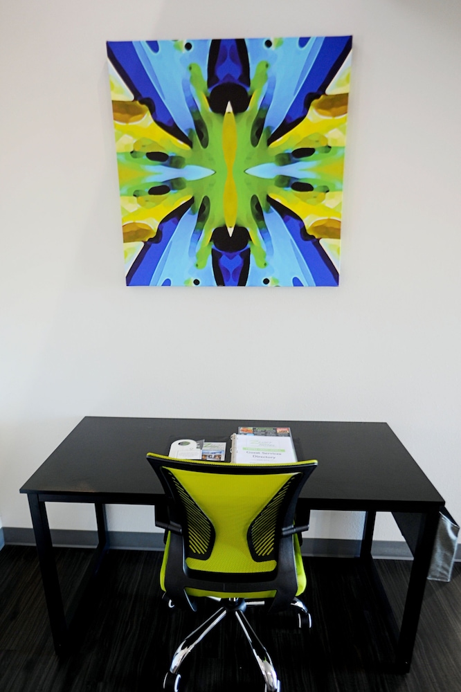 Deluxe Studio Suite photo 2