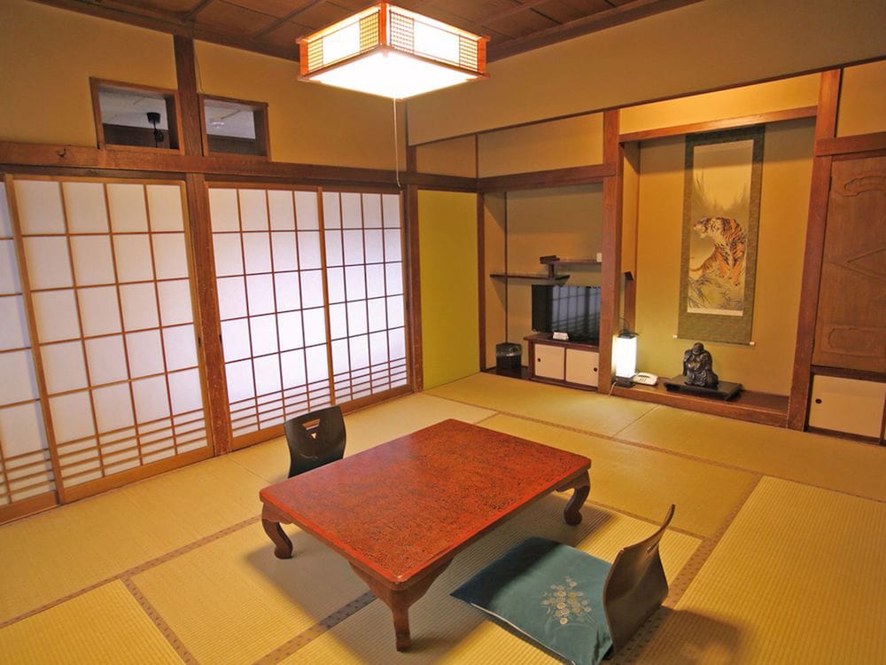 Basic Quadruple Room photo 3