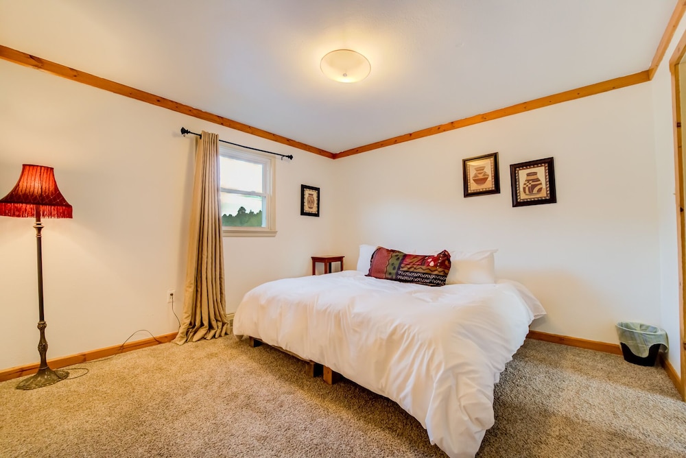 House, Multiple Bedrooms, Kitchen photo 1