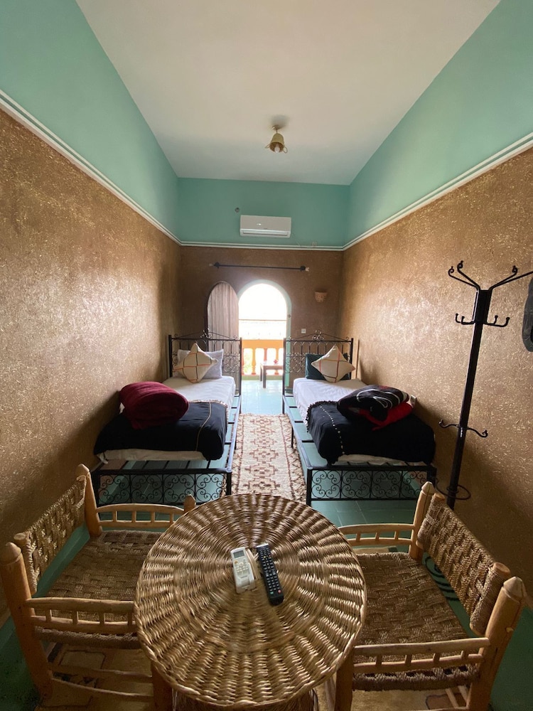 Traditional Room photo 2
