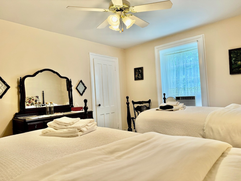 Single Room, 2 Twin Beds, Non Smoking photo 2