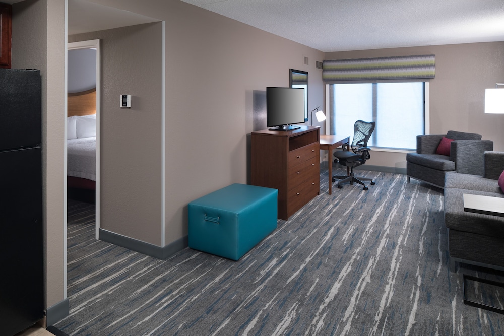 2 Queen Suite, Accessible, Non Smoking - Photo 2