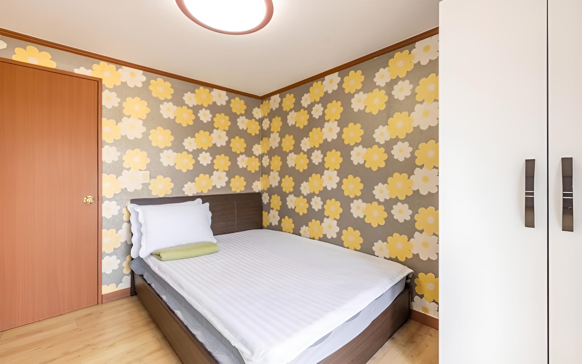 Room (Building B -102)