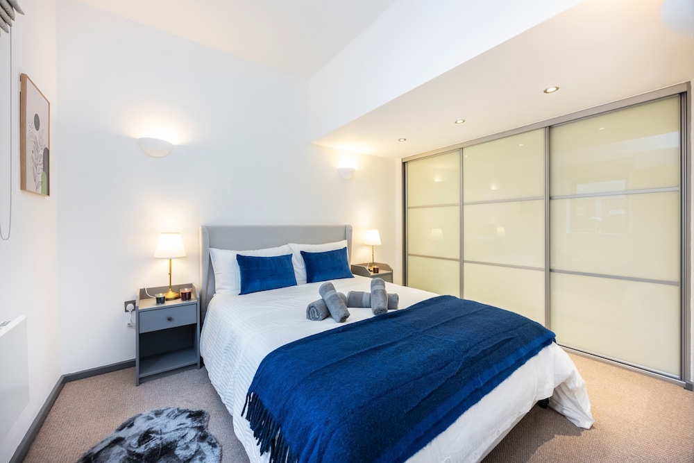 2 Bed 2 Bath Deluxe Flat in Kensington, Foto 2