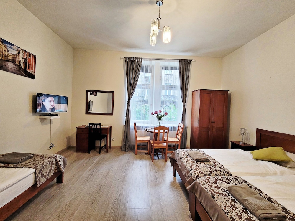 Standard Studio Suite, City View