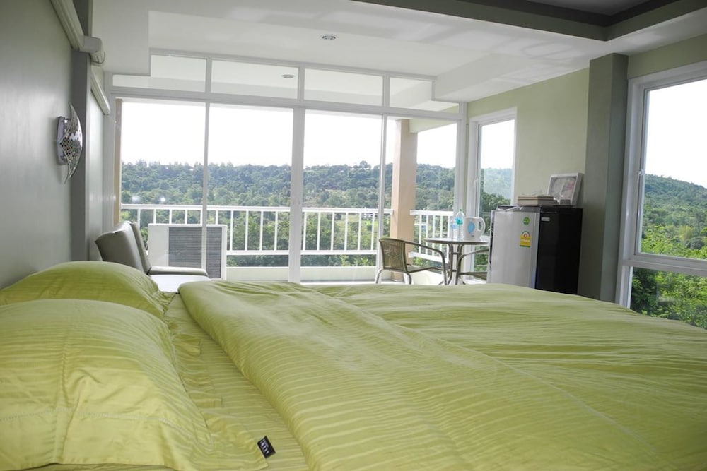 Standard Room With Mountain View photo 2