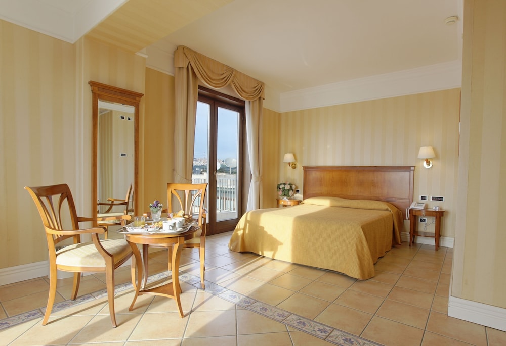 Superior Double Room - Photo 3