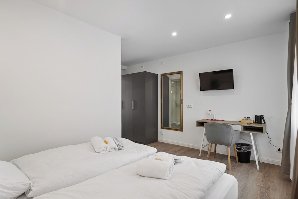 Comfort Triple Room
