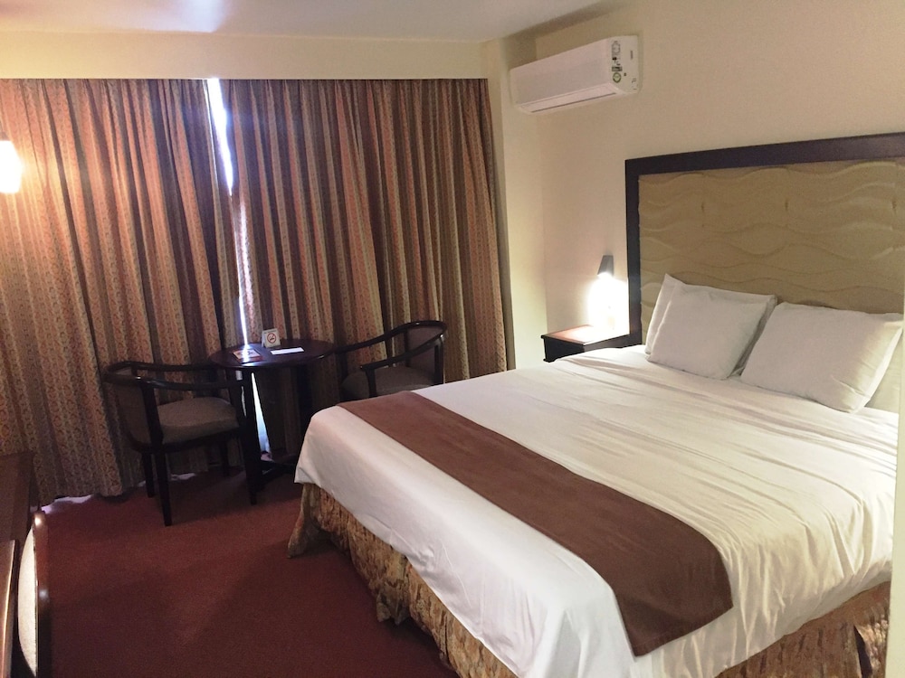 Executive Room, 1 King Bed, Non Smoking - Photo 1