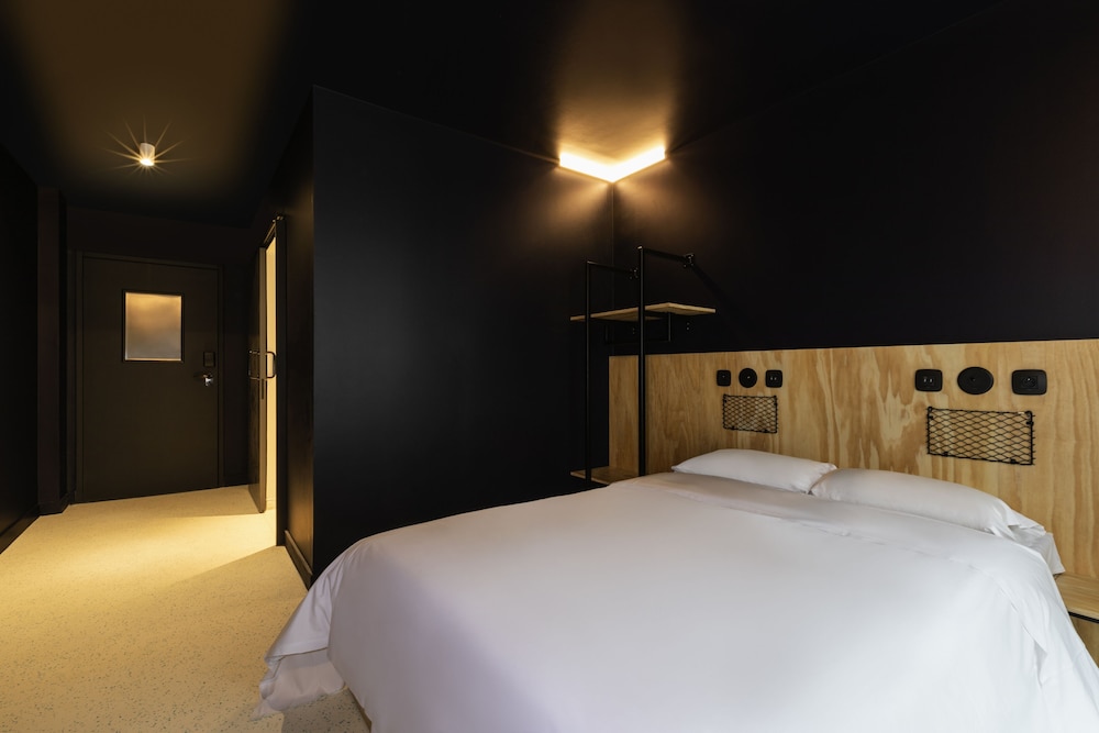 Chambre Double avec salle de bains privée - Accessible aux personnes à mobilité réduite photo 3