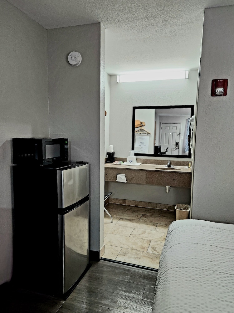 Room, 2 Double Beds, Smoking photo 2