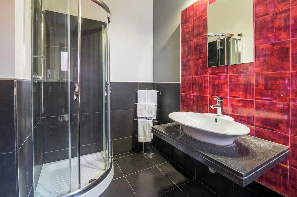 Superior Triple Room - Photo 16