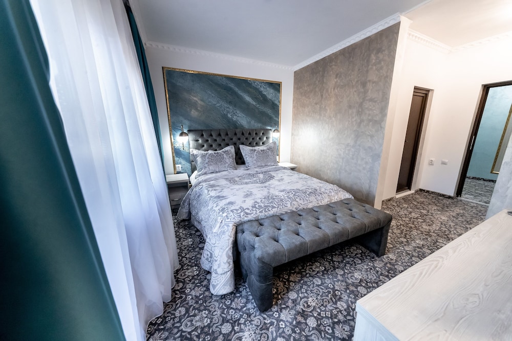 Superior Double Room, Mountain View - Photo 3