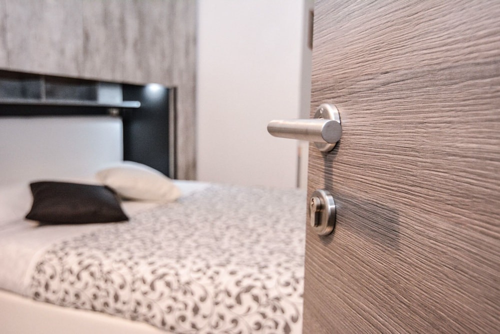 Standard Double or Twin Room photo 2