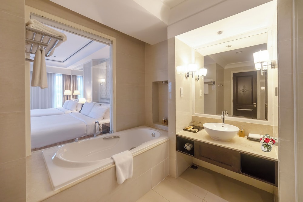 Junior Suite - Photo 11