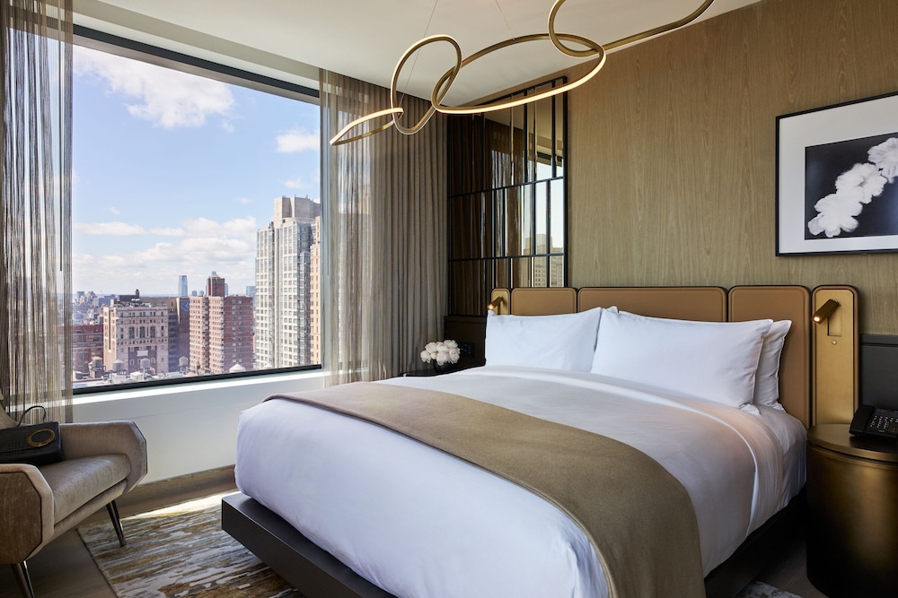 Suite, 1 Bedroom (Mobility/Hearing Accessible, Tub)