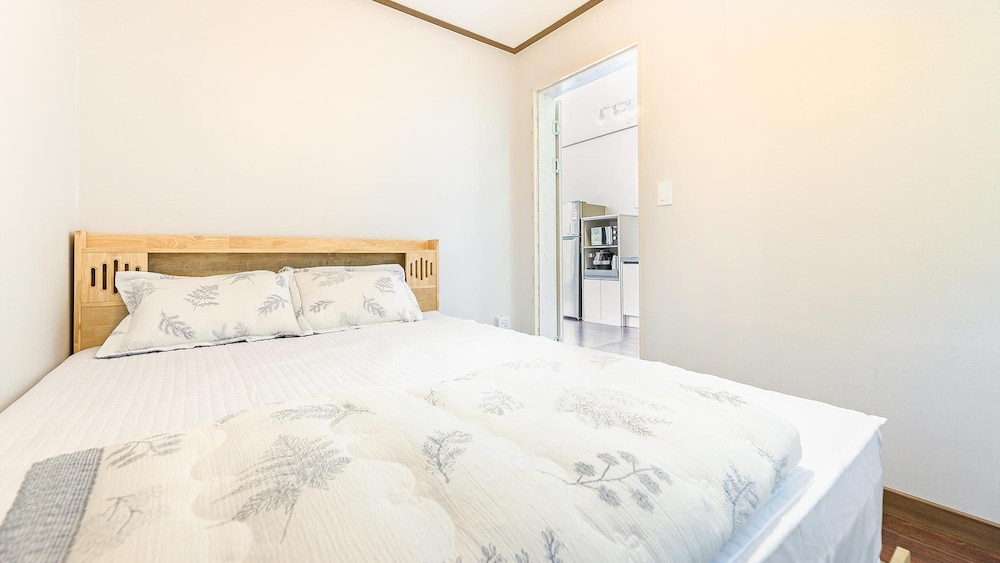 Basic Room, 1 Bedroom (Narsha) photo 3