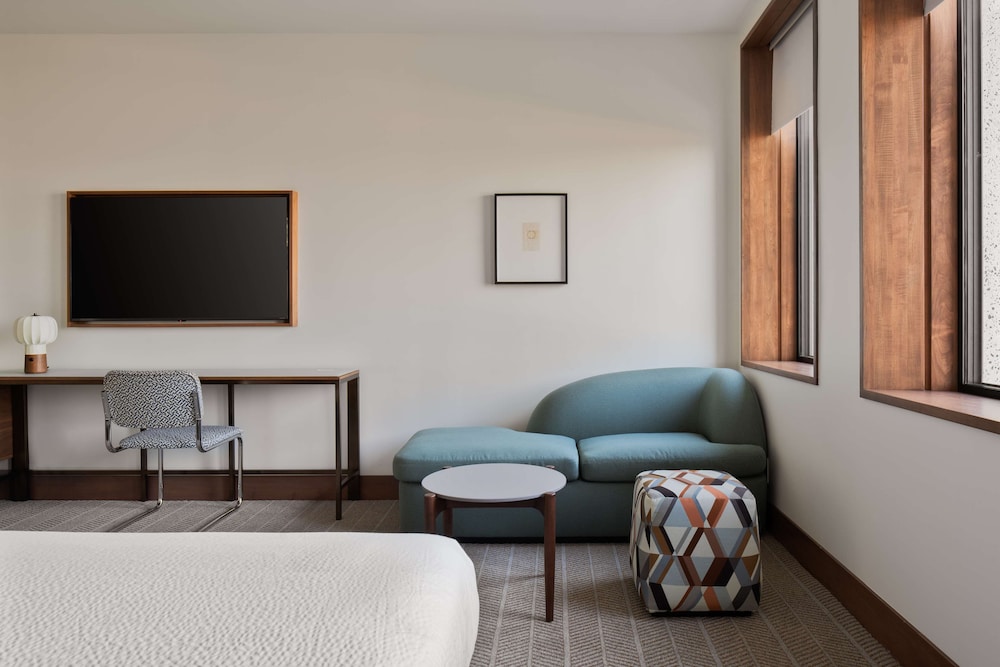 Deluxe Room, 2 Queen Beds (Water View) - Photo 7