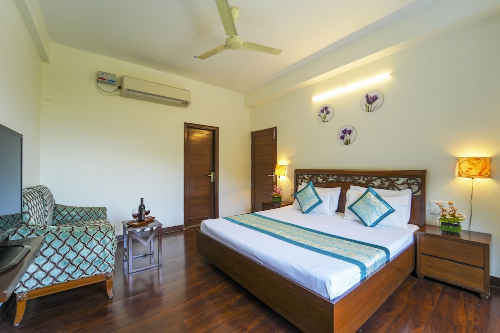 Premium Villa photo 1