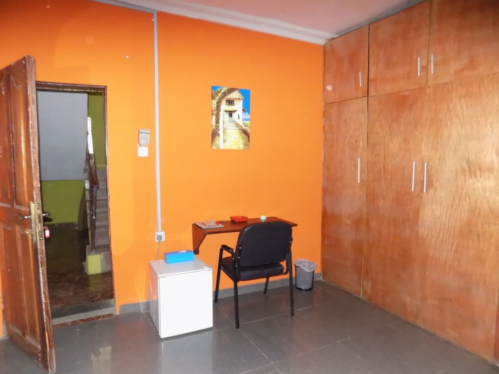 Executive Studio photo 2