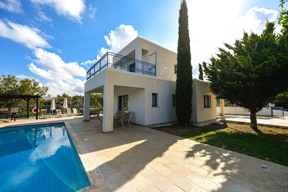 Villa 4 - Dias 3 Bedroom/Private Pool photo 3