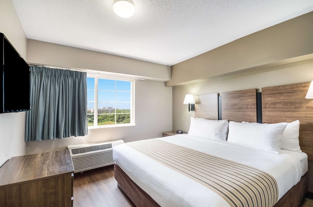 Room, Multiple Beds, Non Smoking (Efficiency) photo 3