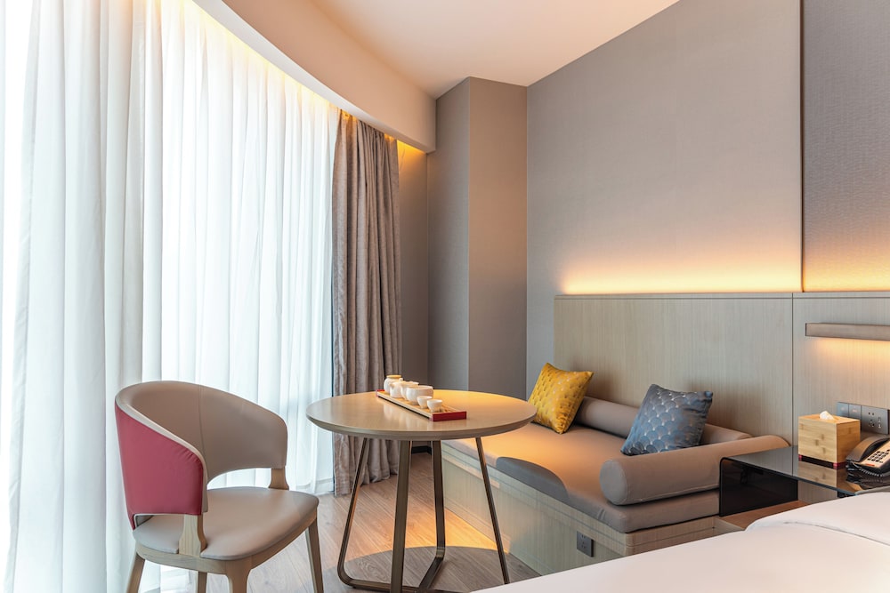 Comfort Single Room, City View