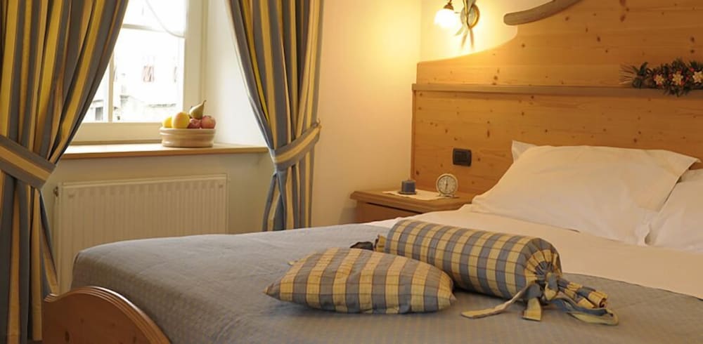 Classic Double or Twin Room photo 2