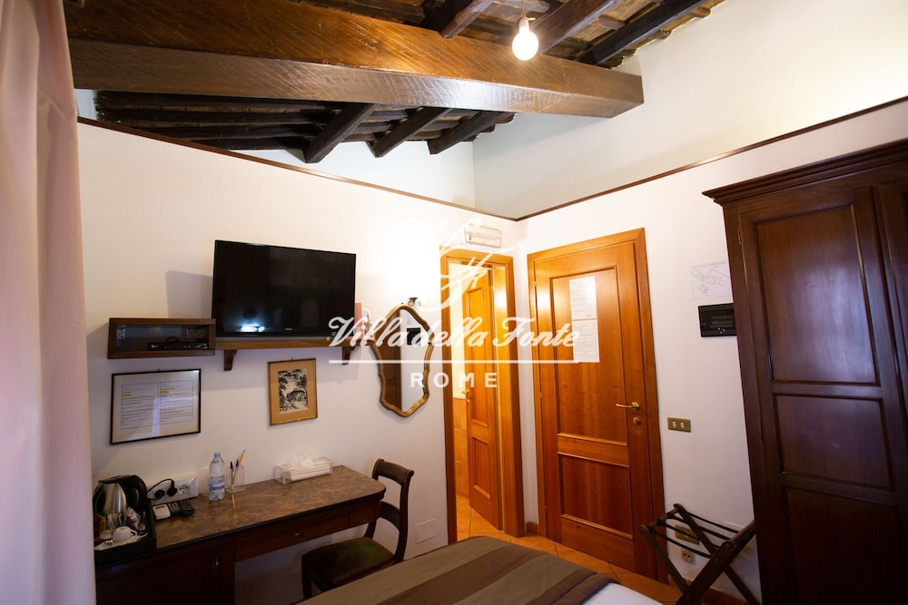 Single Room photo 2