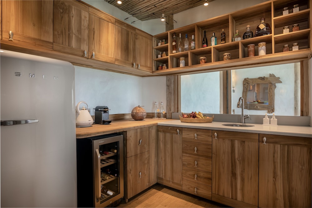 2 Bedroom Water Reserve With Slide