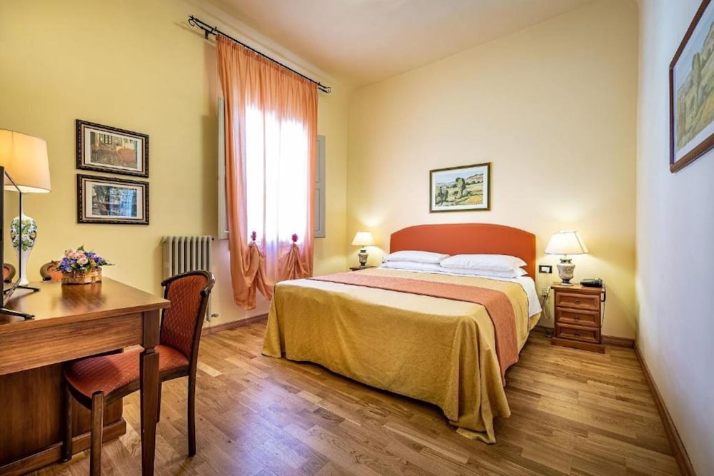 Basic Double Room - Photo 7