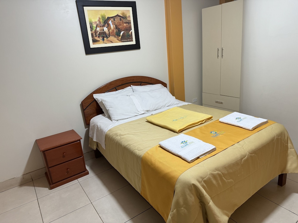 Basic Single Room, Ensuite photo 2