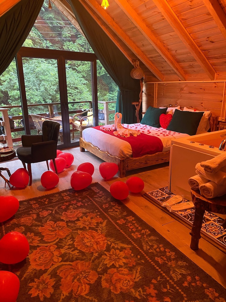 Luxury Bungalow, River View photo 1