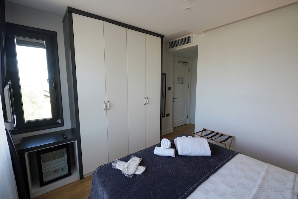 Deluxe Double Room, Balcony, Garden View photo 3