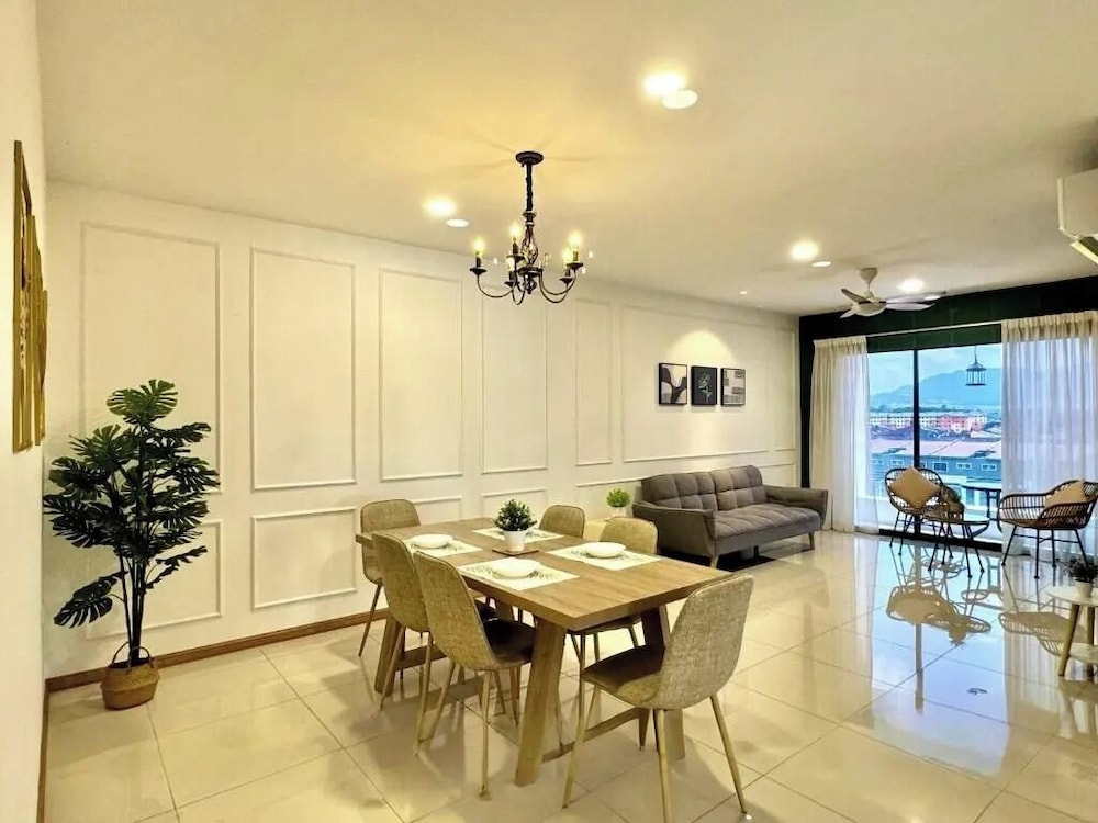 Comfort Apartment, 4 Bedrooms, City View