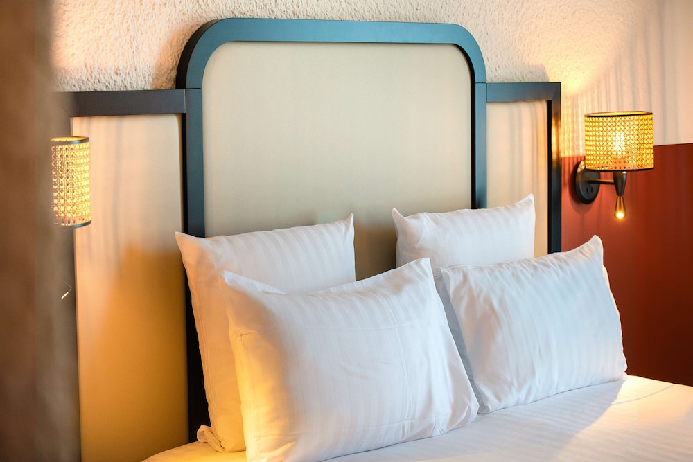 Superior Room, 1 King Bed, Non Smoking - Photo 2